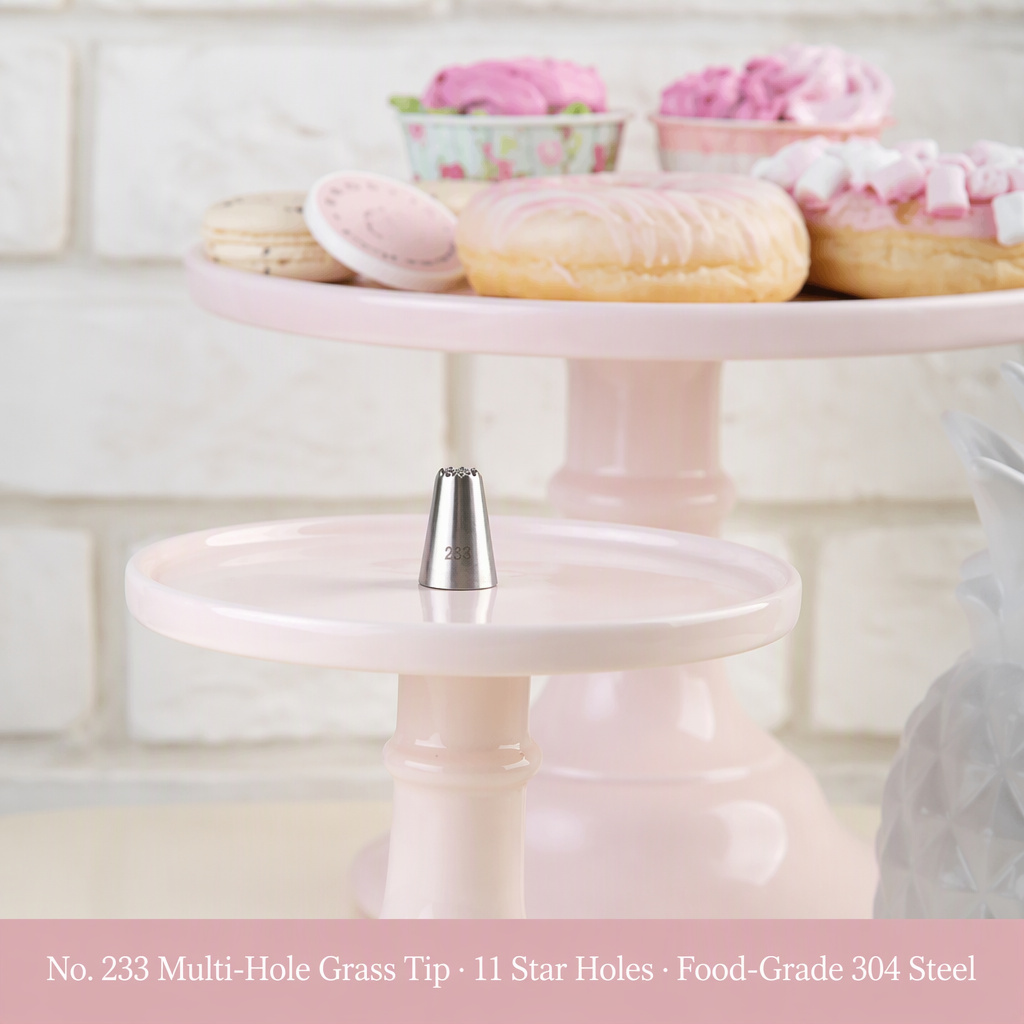 Dishwasher safe and easy-to-clean seamless 304 stainless steel piping tip