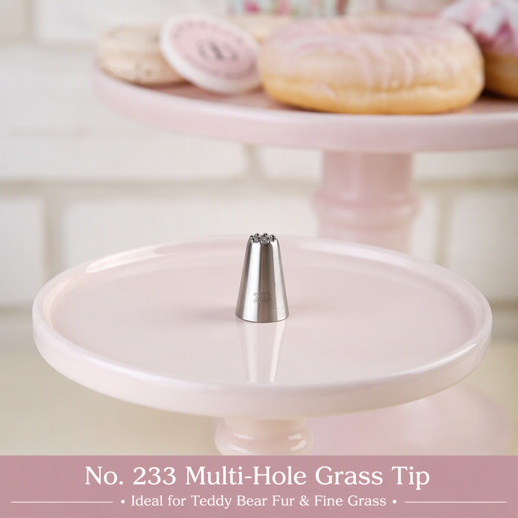 Comparison of small No. 233 grass tip and XXL No. 23 multi-hole piping tip